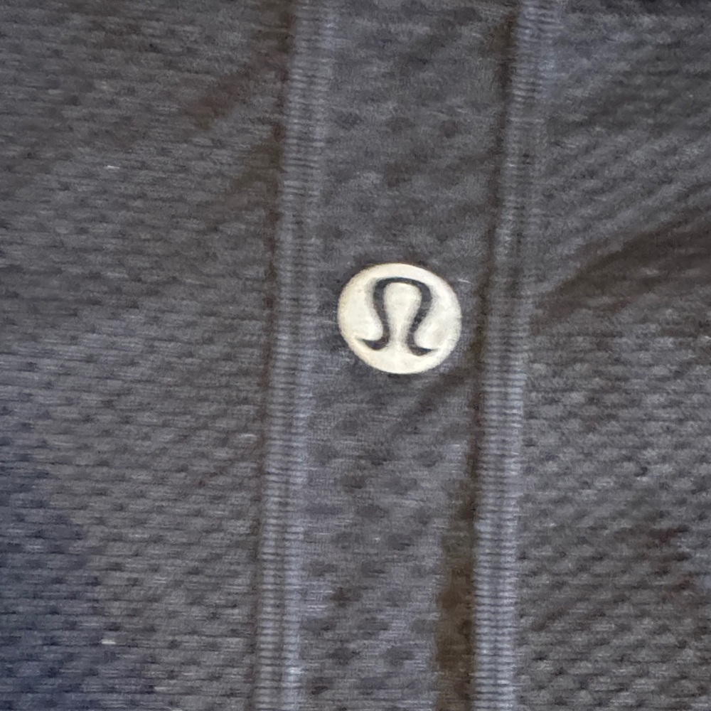 Lulu Lemon Swiftly Tech Long-Sleeve - Picture 4 of 4